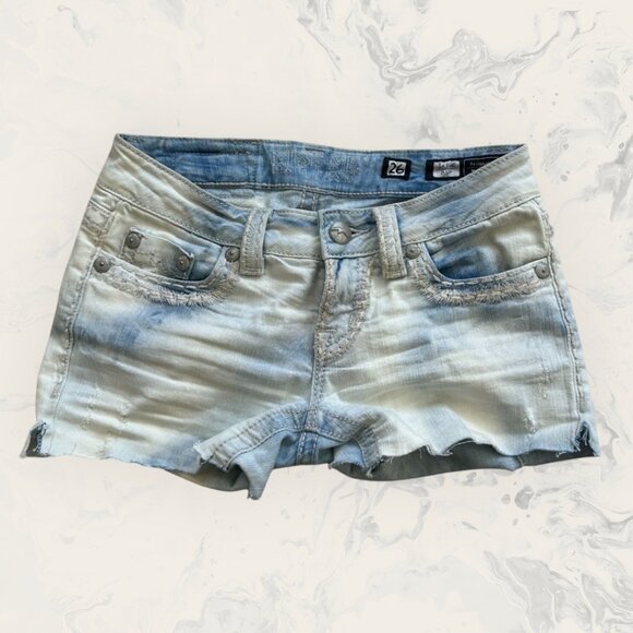 MISS ME Irene Light Wash Denim Shorts Size 26 - Picture 1 of 7